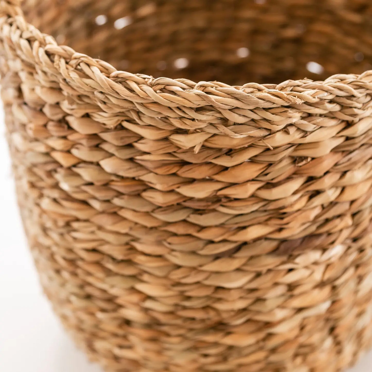 Twisted Leaf Hogla Basket